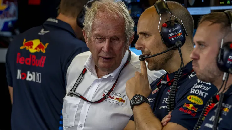 Marko e sua equipe da RB no GP de Baku