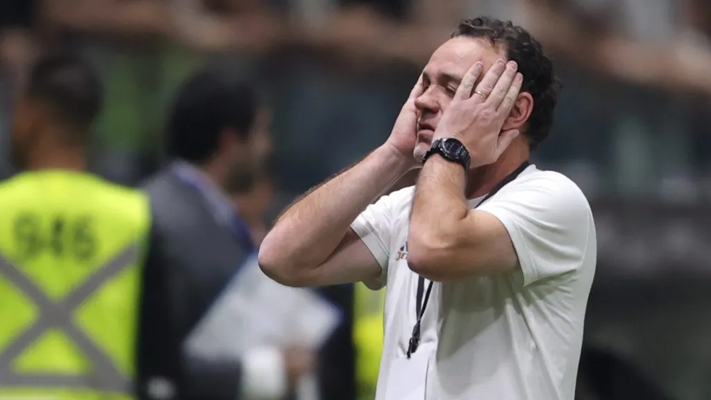 Kardec mal jogou com Milito - Foto: Gilson Lobo/AGIF.