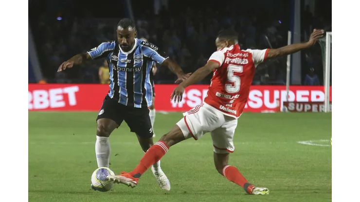 Associated Press / Alamy Stock Photo | Internacional e Grêmio se enfrentam pela 30ª rodada do Brasileirão