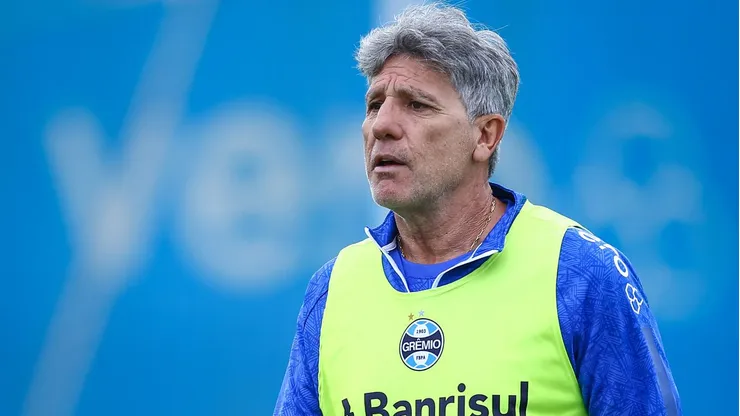 Renato Gaúcho trabalha no CT Luiz Carvalho com portões fechados - FOTO: LUCAS UEBEL/GREMIO FBPA
