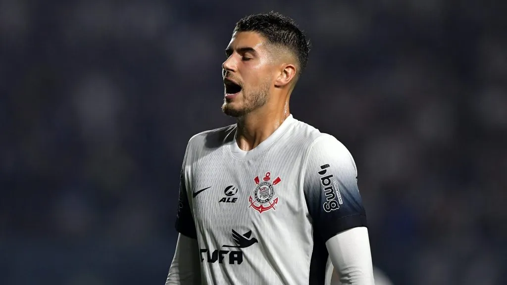 Centroavante coleciona atuações abaixo do esperado no Corinthians – Foto: Thiago Ribeiro/AGIF.