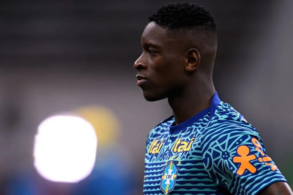 Luiz Henrique marca e dá assistência em goleada do Brasil sobre o Peru em Brasília. Foto: Mateus Bonomi/AGIF