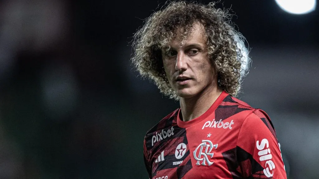David Luiz se torna 'elo' entre jogadores e comissão técnica do Flamengo. Foto: Heber Gomes/AGIF