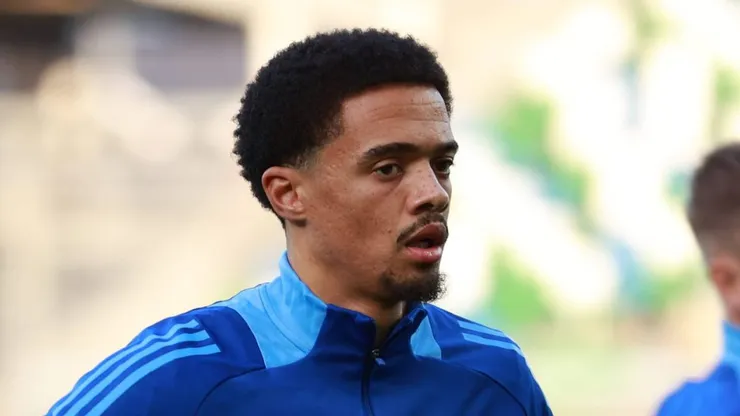 Northern Ireland v Luxembourg - UEFA Nations League - Windsor Park Northern Ireland s Jamal Lewis warms up before the UEFA Nations League, Group C3 match at Windsor Park, Belfast. Picture date: Thursday September 5, 2024. Use subject to restrictions. Editorial use only, no commercial use without prior consent from rights holder. PUBLICATIONxNOTxINxUKxIRL Copyright: xLiamxMcBurneyx 77366754