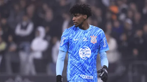 Goleiro ainda não finalizou transferência ao Timão. Marcello Zambrana/AGIF.