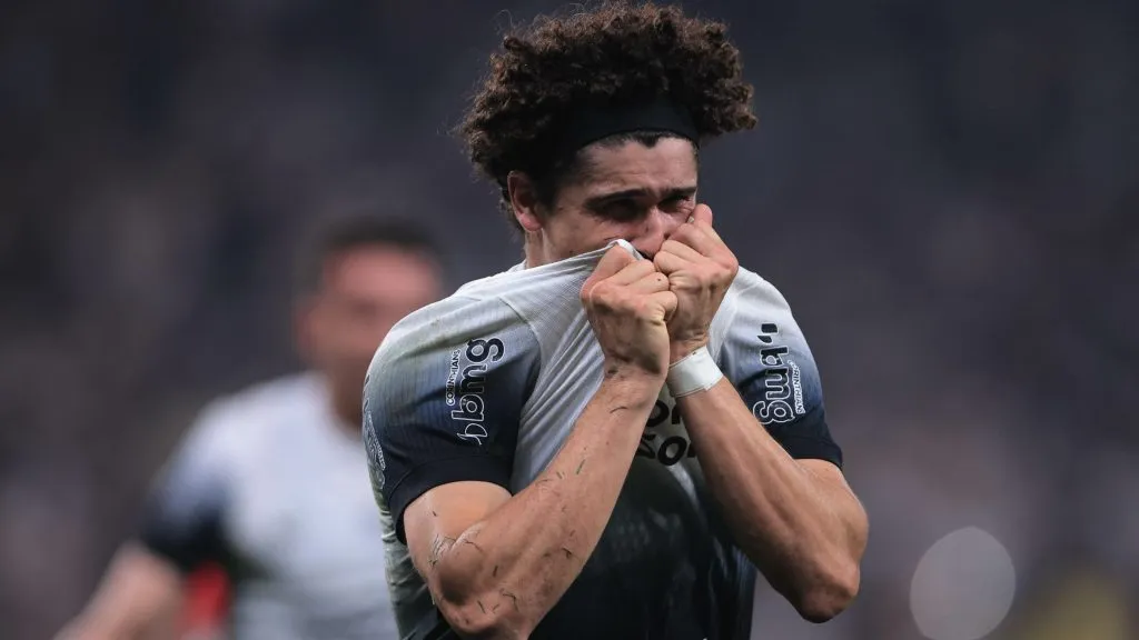 André Ramalho volta ao time titular do Corinthians