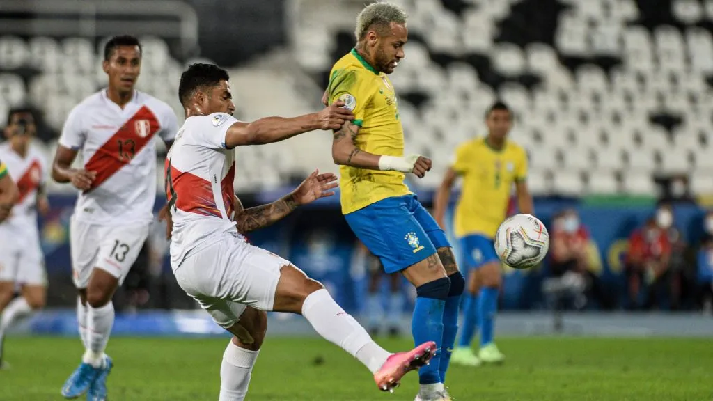 Neymar em partida do Brasil contra o Peru. Foto: Nayra Halm/Fotoarena