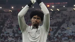 - Futuro do goleiro Hugo Souza é definido