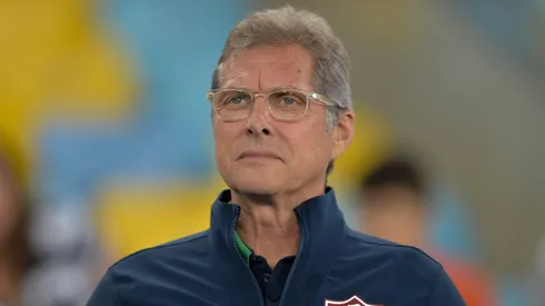 Oswaldo de Oliveira entrou com ação contra o Fluminense
