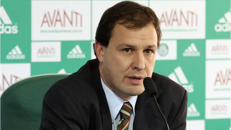 Savério Orlandi em entrevista coletiva pelo Palmeiras, em 2010. Foto: Rafael Neddermeyer