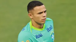Grêmio ainda acompanha a situação de Vanderson.
