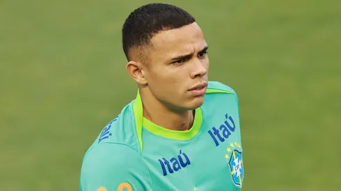 Grêmio ainda acompanha a situação de Vanderson.