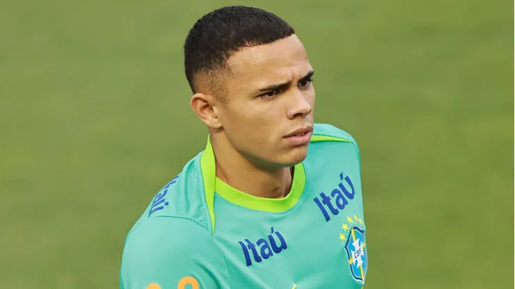 Grêmio ainda acompanha a situação de Vanderson.
