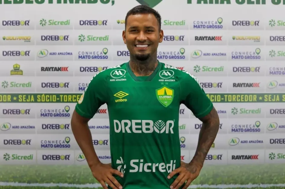 Marquinhos, revelado na base do Corinthians, foi vendido pelo Cuiabá ao APOEL, mas Timão não recebeu sua parcela – Foto: Divulgação/Cuiabá