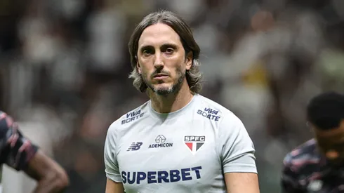 Luis Zubeldía precisa vencer o Vasco para aliviar o momento