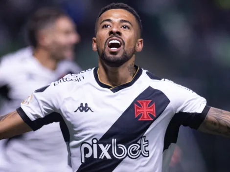 Paulinho volta a treinar no Vasco após oito meses