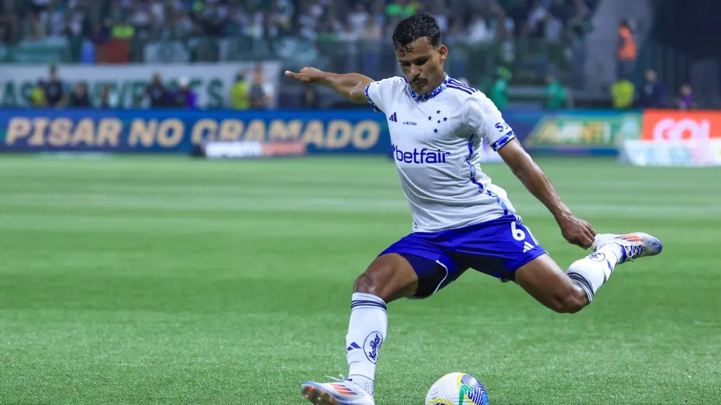 Cruzeiro toma decisão 100% oficial sobre venda de Kaiki