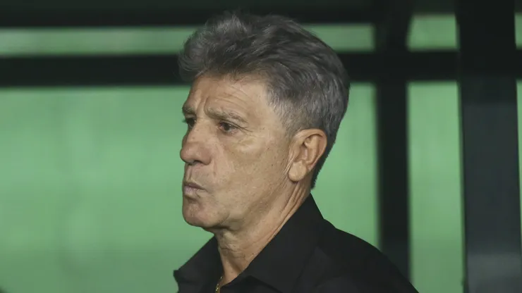Renato Portaluppi tecnico do Grêmio durante partida contra o Corinthians no Estaádio Couto Pereira pela Copa Do Brasil 2024. Foto: Gabriel Machado/AGIF