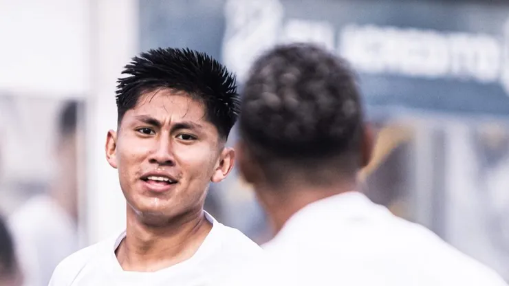 Miguelito durante jogo do Peixe na Copa São Paulo de 2024.
