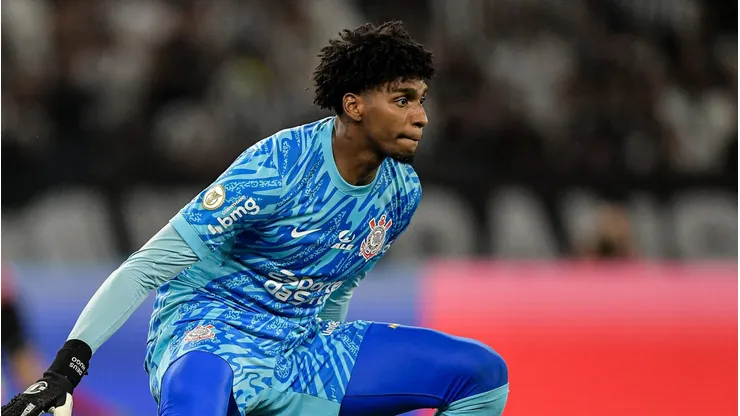 Hugo Souza, goleiro do Corinthians . Foto: Thiago Ribeiro/AGIF