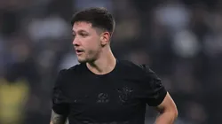 Garro é elogiado por Marcelinho Carioca