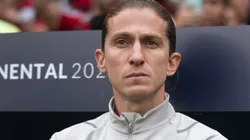 Filipe Luís durante partida entre Flamengo e Olimpyacos, pela final do Mundial Sub-20.