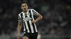 Meio-campista sofreu uma grave lesão em jogo contra o Vitória