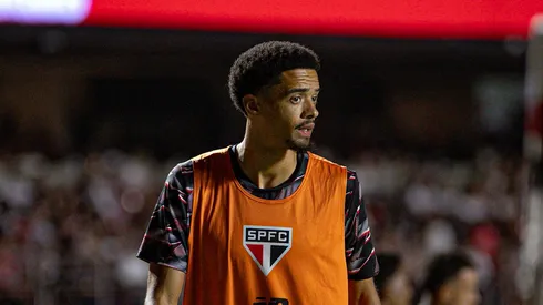 Jamal Lewis deve ficar fora de São Paulo x Vasco