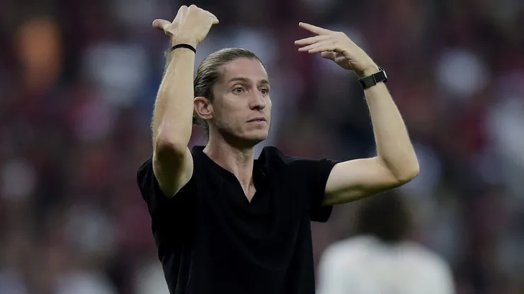 Filipe Luis já sabe qual será o 1º reforço do Flamengo em 2025