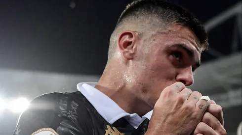 Gabriel Pec foi revelado no Vasco antes de rumar para o LA Galaxy, dos EUA - Foto: Thiago Ribeiro/AGIF