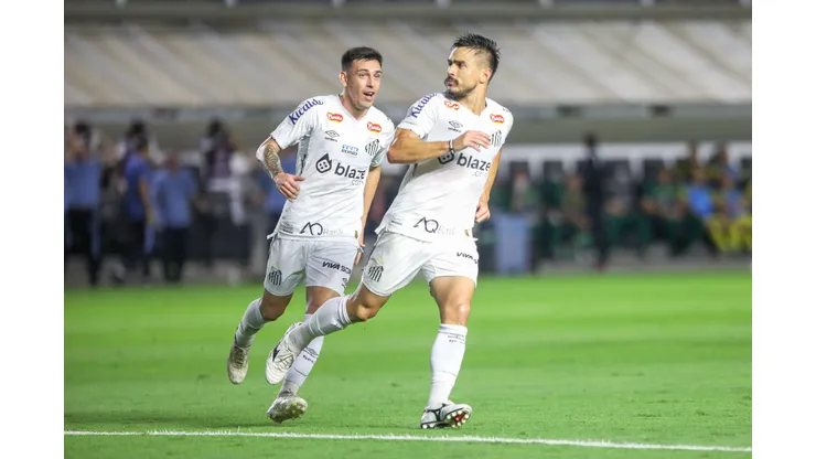 Willian jogador do Santos comemora seu gol durante partida contra o Mirassol no estadio Vila Belmiro. Foto: Reinaldo Campos/AGIF