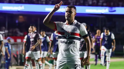 Alisson, craque do São Paulo que está se recuperando de lesão pode retornar em breve