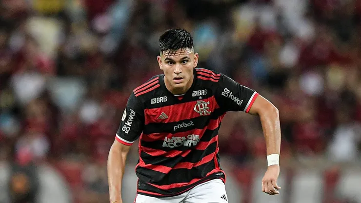 Meio-campista chegou na última janela. Foto: Thiago Ribeiro/AGIF.