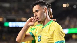 Gabriel Martinelli, craque do Arsenal e jogador da Seleção em campo após vitória sobre o Chiele