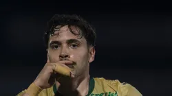 Maurício durante jogo no Brinco De Ouro pelo Brasileirão.