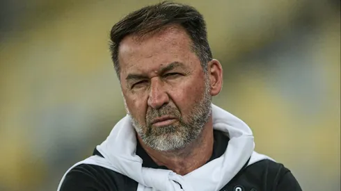 Augusto Melo, presidente do Corinthians, é avisado sobre decisão do STJD na Copa do Brasil
