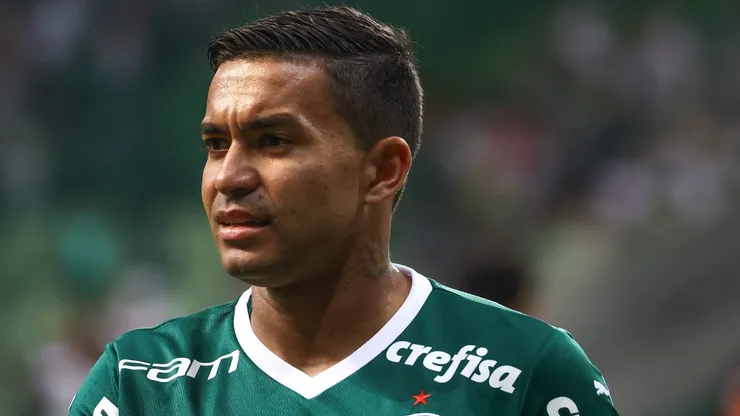 Dudu tem futuro incerto no Palmeiras e rendeu interesse do Vasco no início de 2024