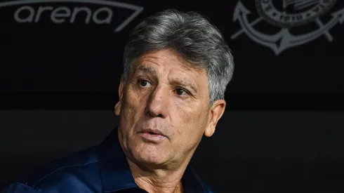 Renato durante partida contra o Corinthians.