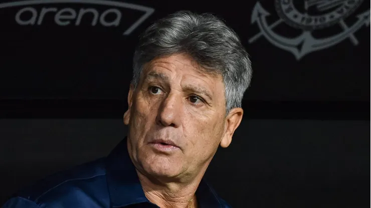 Renato durante partida contra o Corinthians.