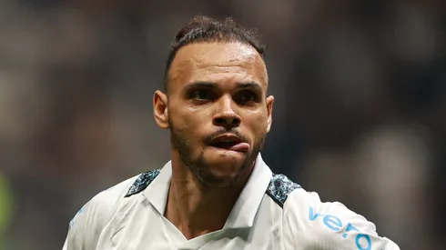 Braithwaite durante a partida realizada ontem (9). Foto: Gilson Lobo/AGIF