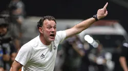 Milito é alertado sobre problema na zaga do Atlético-MG