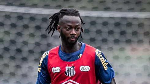 Yusupha Njie não tem rendido nos treinos do Santos. Raul Baretta/ Santos FC