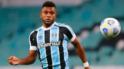 Centroavante colombiano foi denunciado por escola dos filhos. Silvio Avila/Getty Images.