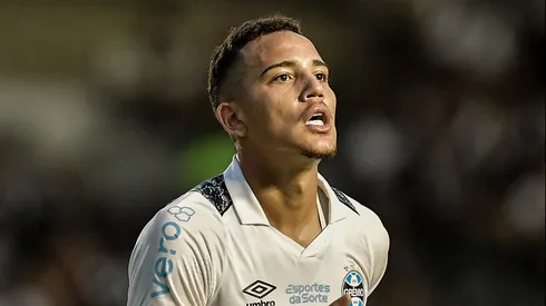 Gustavo Martins preocupa o Imortal