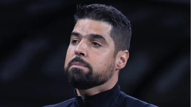 António Oliveira durante a partida entre Corinthians e Botafogo, pelo Campeonato Brasileiro, na Neo Química Arena.