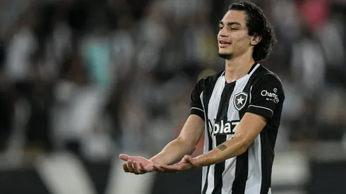 Matheus Nascimento pode voltar a ter chances no Botafogo