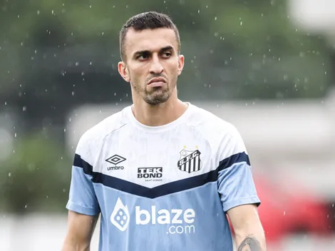 João Schmidt apoia Fábio Carille após última derrota do Santos