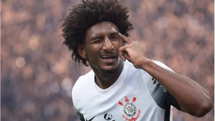 Talles Magno comemorando gol durante partida entre Corinthians e Flamengo, pelo Campeonato Brasileiro, na Neo Química Arena. Foto: Rodilei Morais