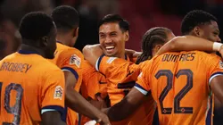 Jogadores da Holanda comemoram gol em partida da Nations League diante da Alemanha. (Photo by Alex Grimm/Getty Images)