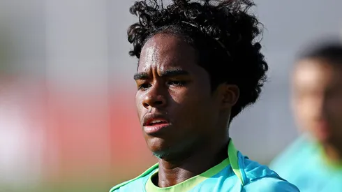 Endrick durante treinamento pela Seleção Brasileira, no CT do Caju, em setembro de 2024. Foto: Heuler Andrey